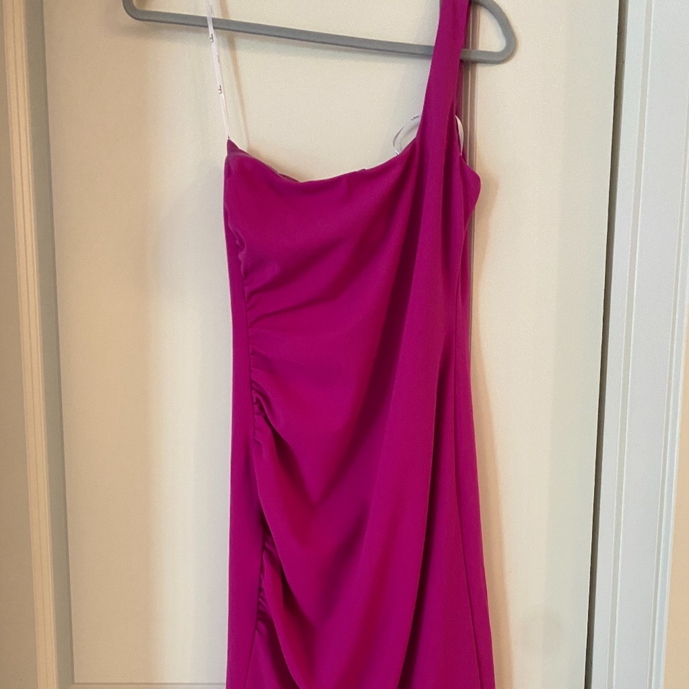 LIKE IT HOT MAGENTA ONE-SHOULDER BODYCON MIDI DRESS NEW WITH TAGS